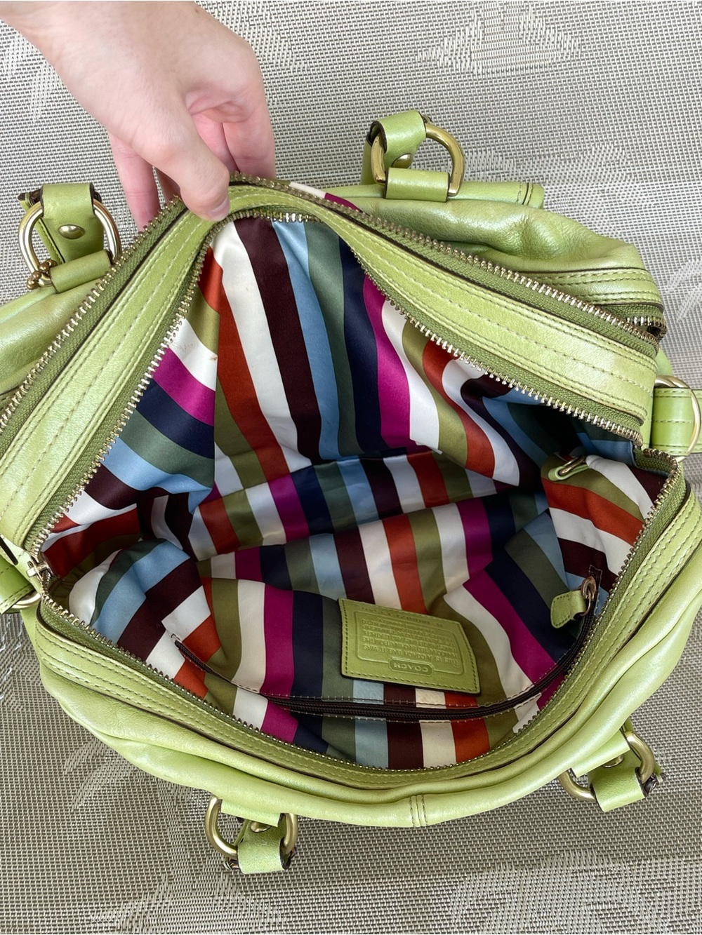 COACH PEYTON SATCHEL ARCHIVE LIMITED EDITION PEARLIZED GREEN LEATHER VINTAGE BAG - Picture 12 of 15